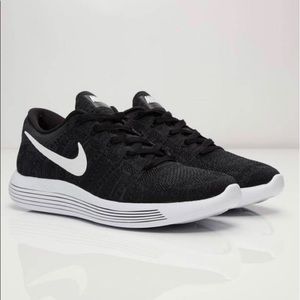 nike epic lunar flyknit